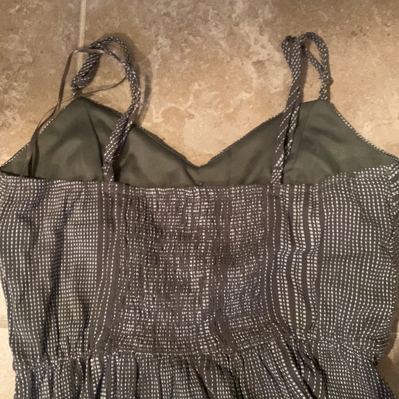 Spring/Summer Dress - Picture 5 of 6